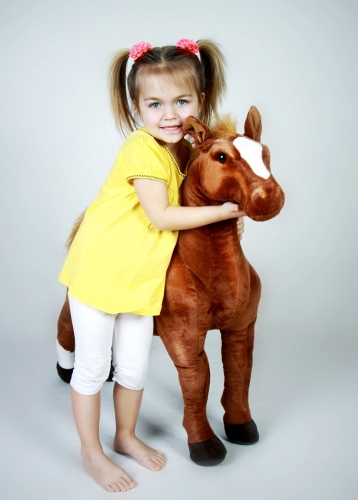Krásny plyšový koník, hnedák, maznáčik detí, 94cm